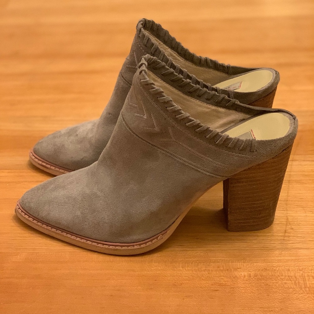 Chinese Laundry Mules